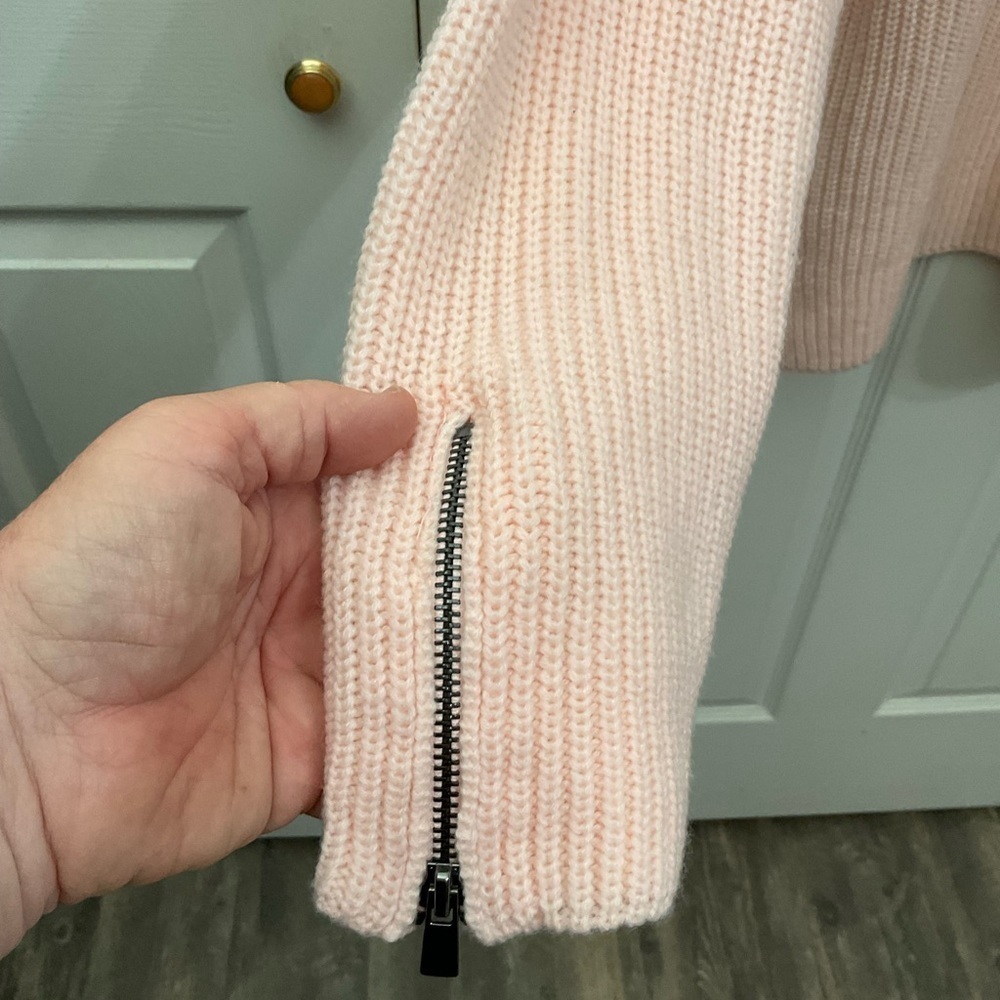 Bar III sweater. Wool blend. Size XL - Picture 2 of 8